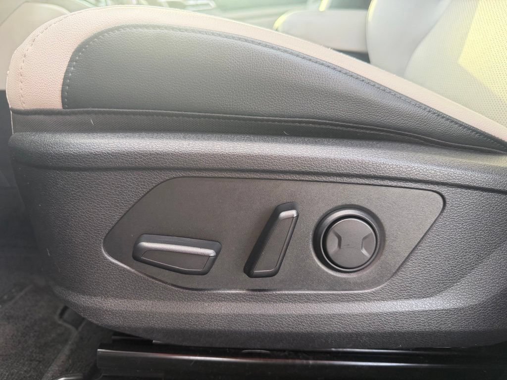 Used 2023 Kia Sportage EX FWD image 22