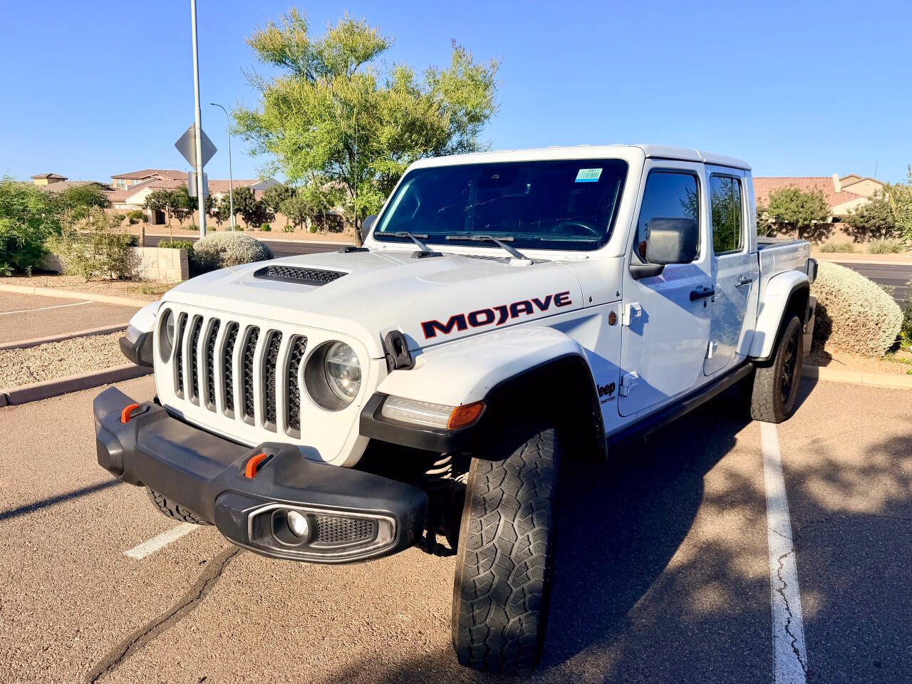 Used 2021 Jeep Gladiator Mojave AWD/4WD image 3