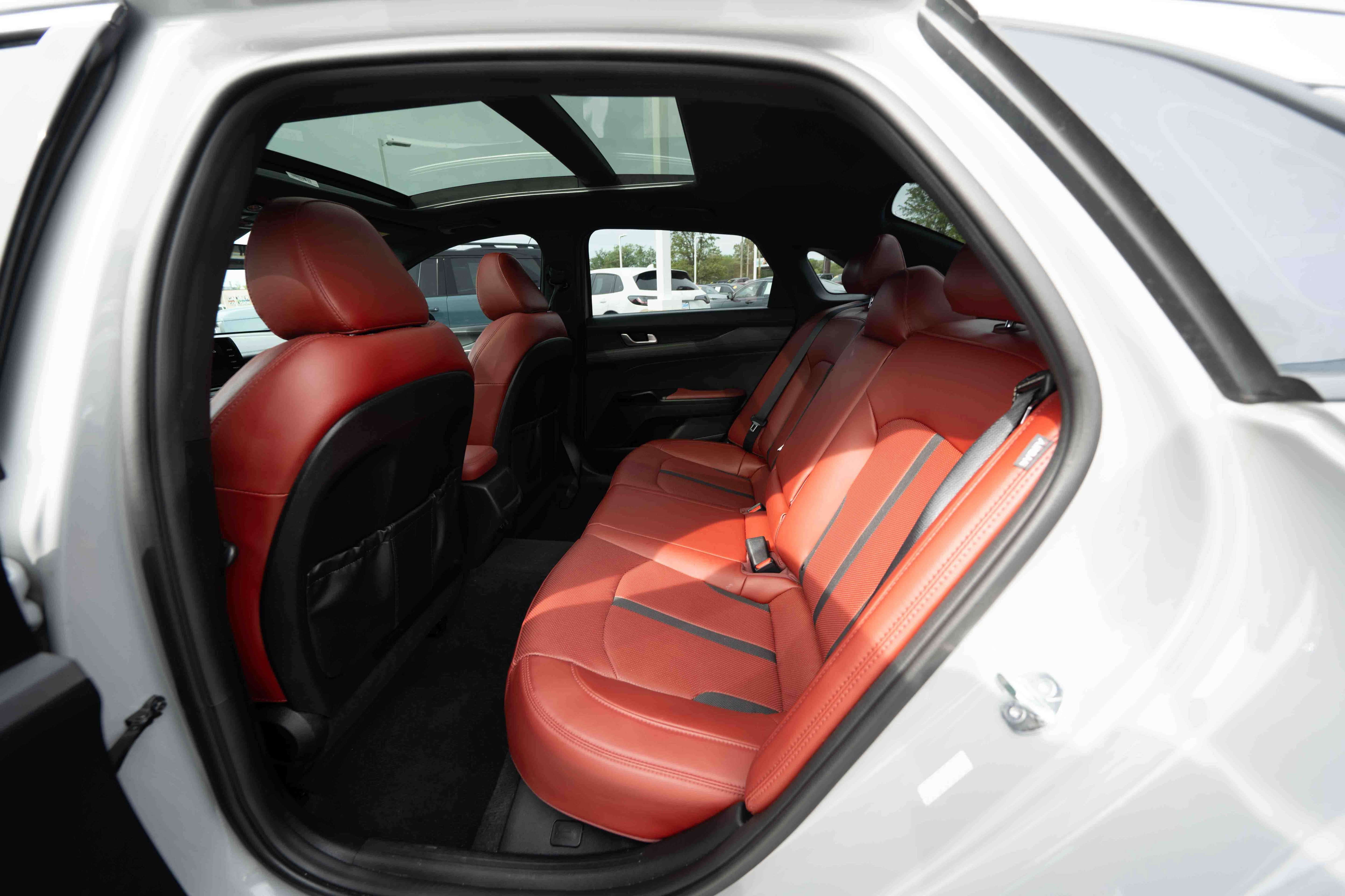 Used 2024 Kia K5 GT-Line AWD/4WD image 23