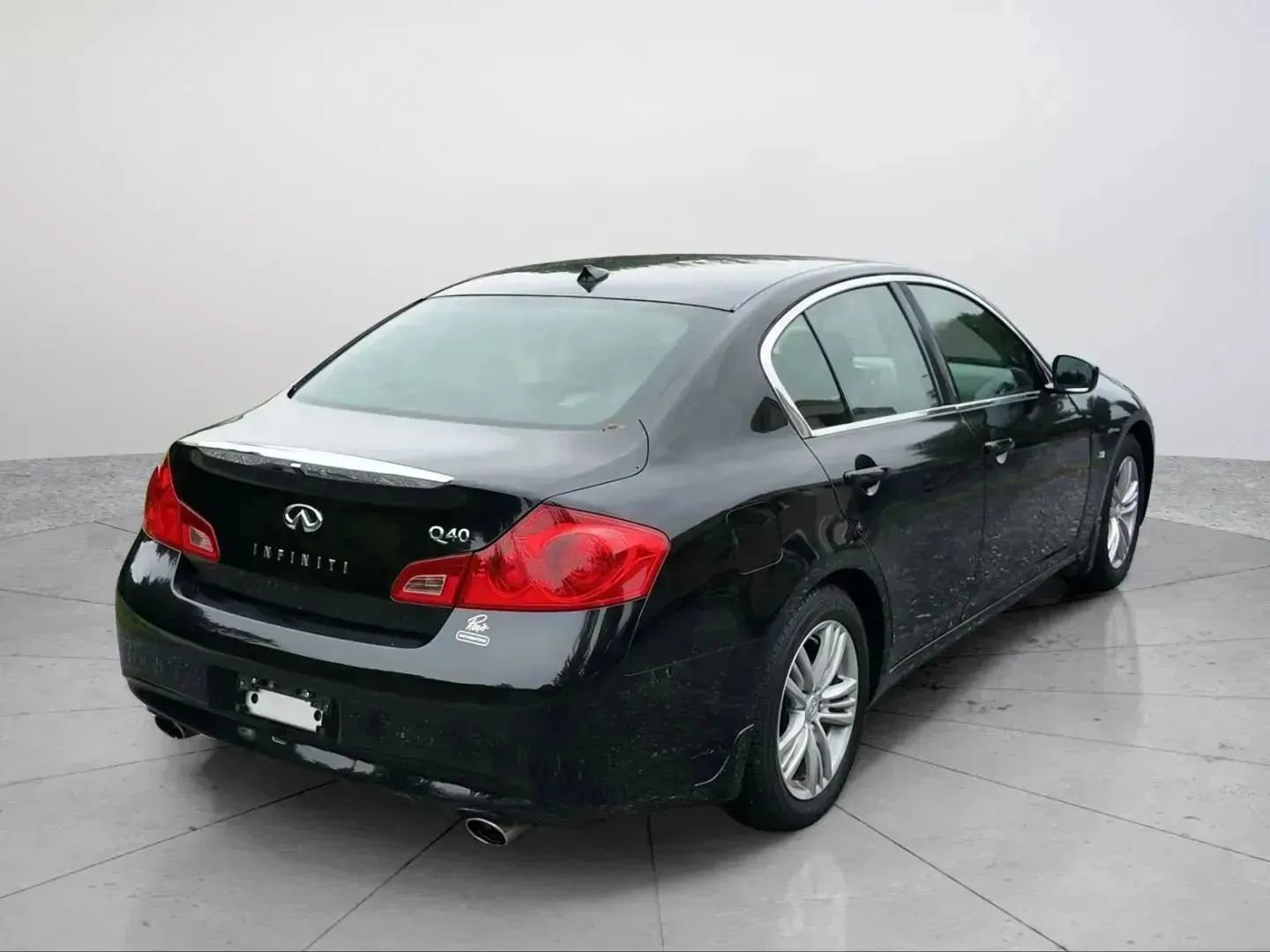 Used 2015 INFINITI Q40 w/ Moonroof Package image 5