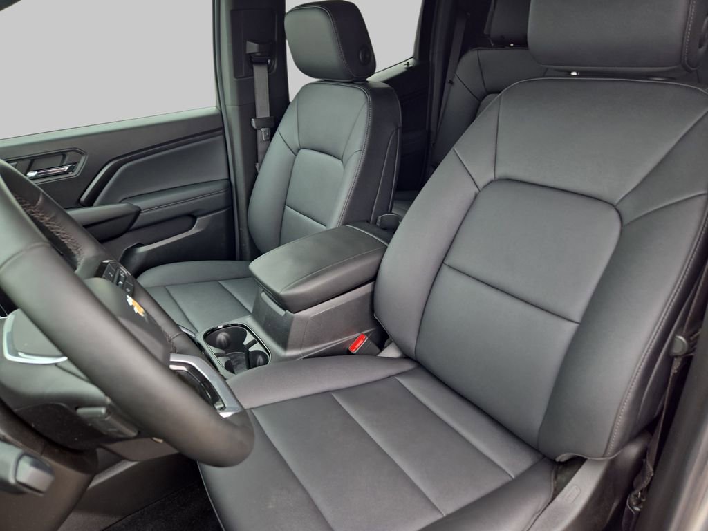 Used 2024 Chevrolet Colorado LT w/ LT Convenience Package III AWD/4WD image 17