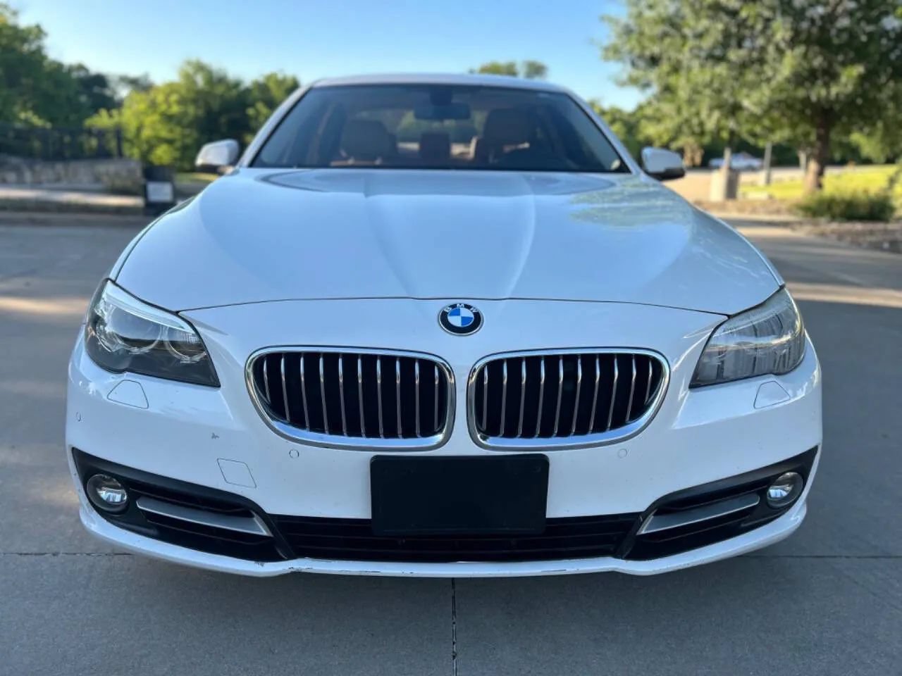 Used 2015 BMW 528i xDrive Sedan AWD/4WD image 3