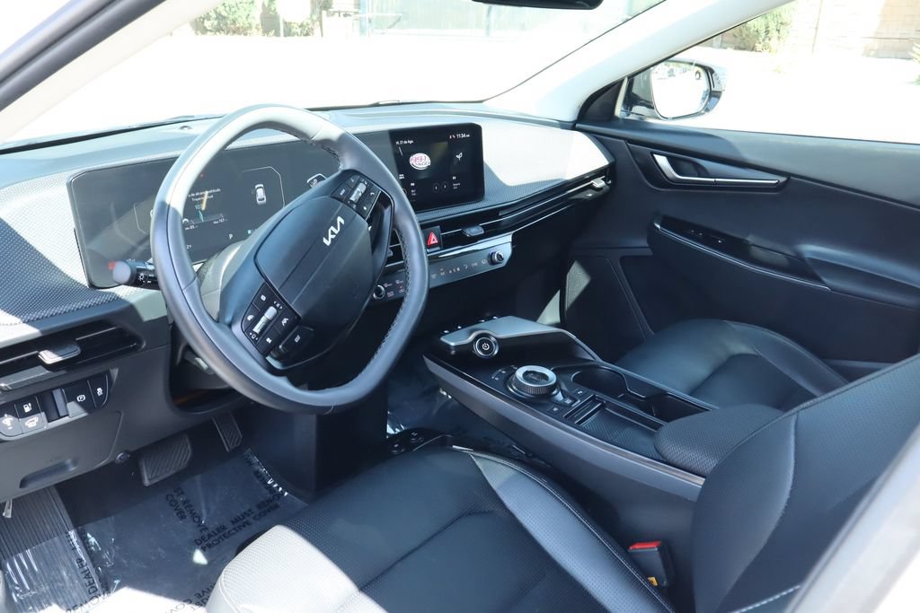 Used 2025 Kia EV6 Wind RWD image 17