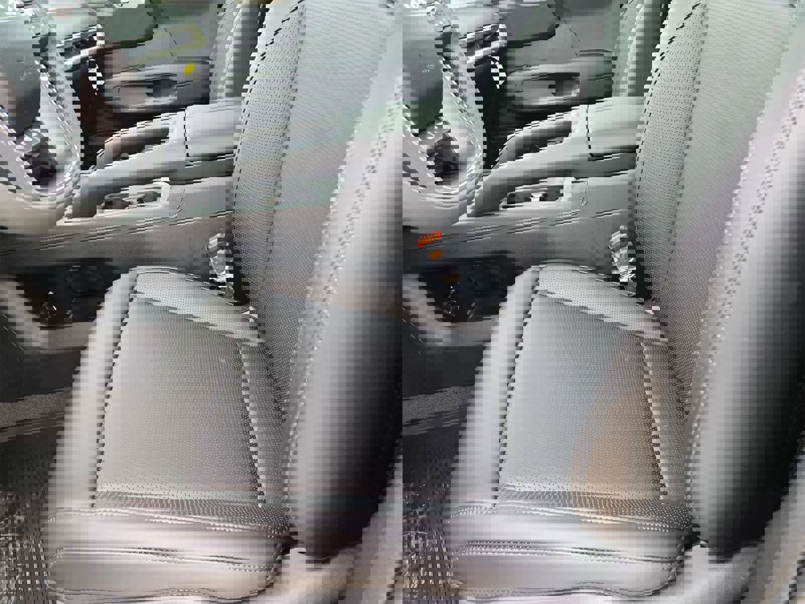 New 2027 Kia Telluride S image 13