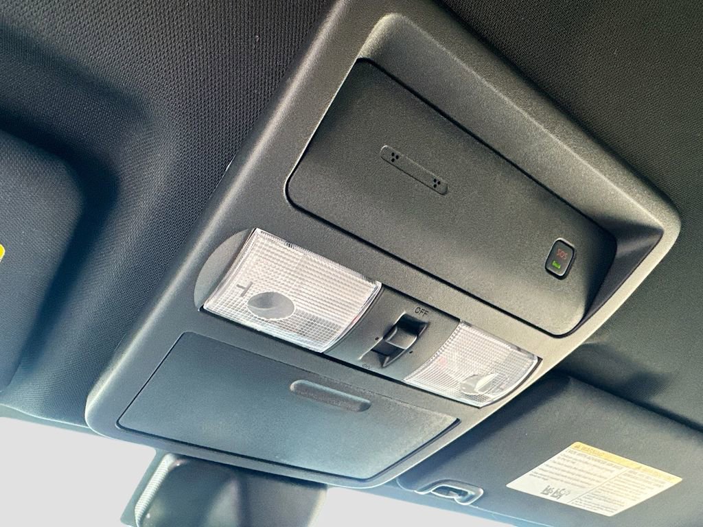 Used 2025 Nissan Frontier Pro-X image 18