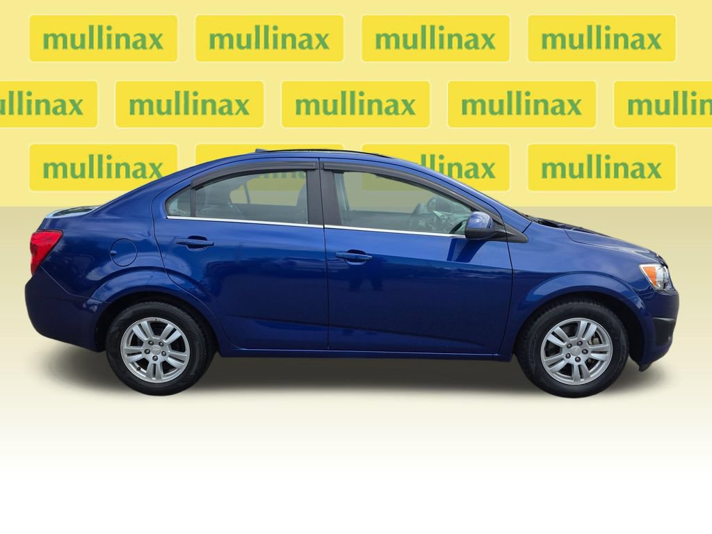Used 2013 Chevrolet Sonic LT FWD image 2