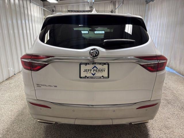 Used 2020 Buick Enclave Premium w/ Sun and Sites Package AWD/4WD image 5