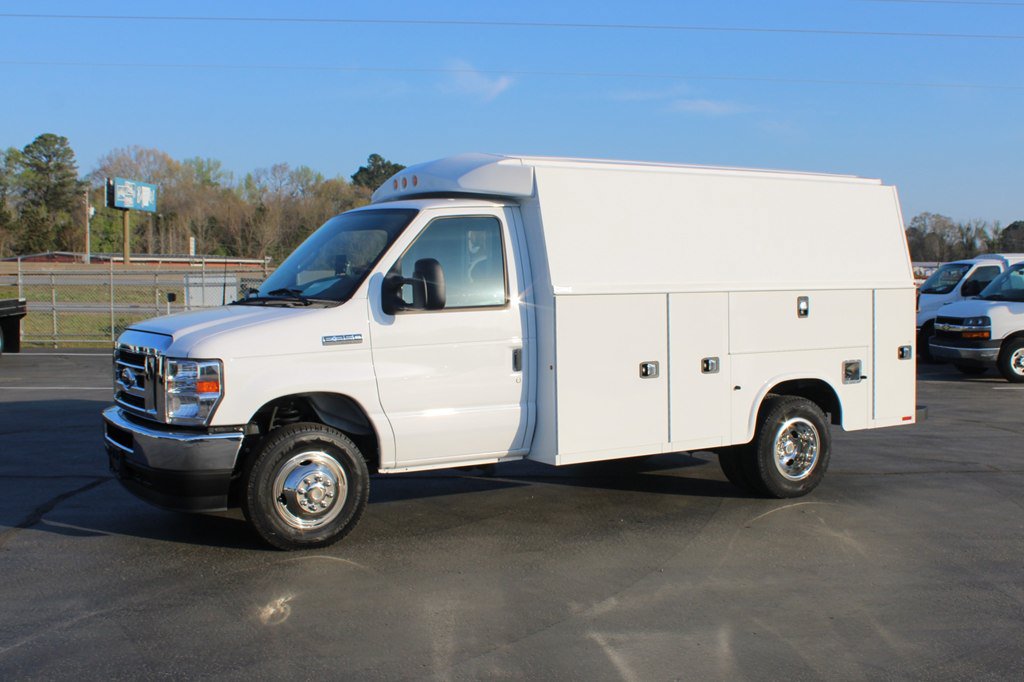 Used 2025 Ford E-350 and Econoline 350 Super Duty w/ Ambulance Prep Package RWD image 3
