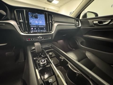 Used 2024 Volvo S60 B5 Core FWD image 16