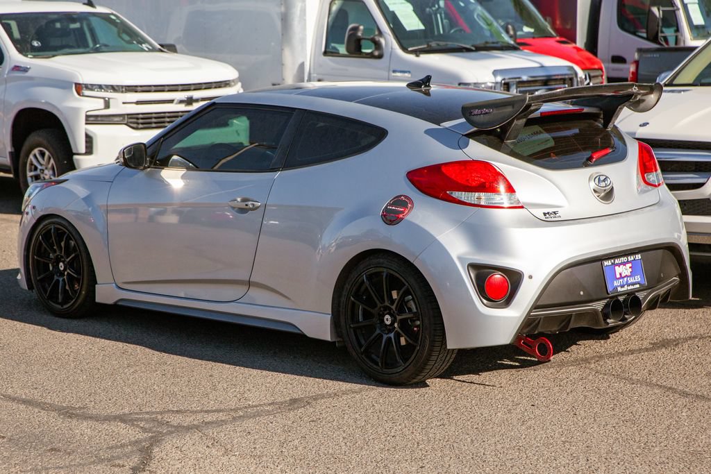 Used 2015 Hyundai Veloster Turbo w/ Option Group 04 FWD image 7