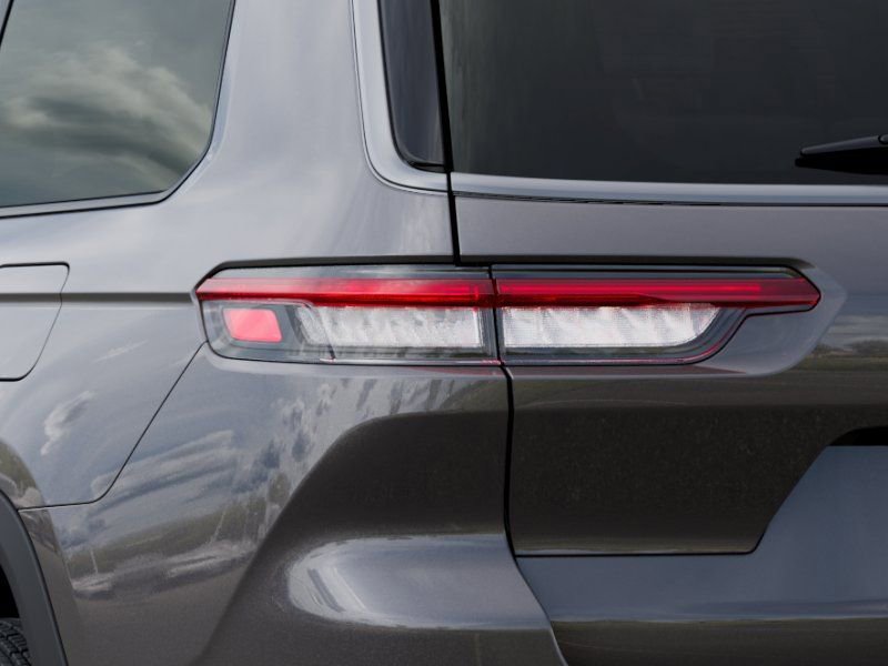 New 2026 Jeep Grand Cherokee L 2WD image 9