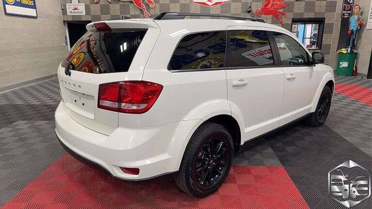 Used 2019 Dodge Journey SE w/ Connectivity Group image 6