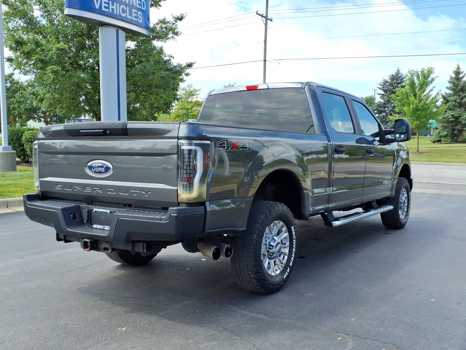 Used 2017 Ford F250 XL AWD/4WD image 8