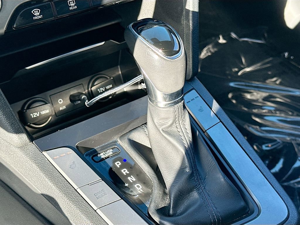 Used 2017 Hyundai Elantra Limited FWD image 16