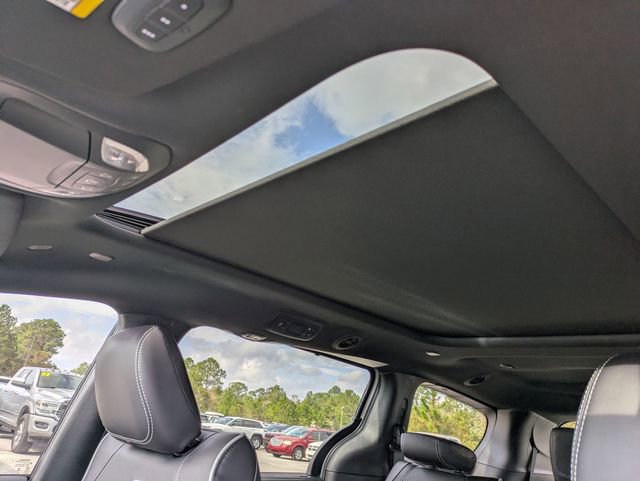 New 2026 Chrysler Pacifica Limited w/ S Appearance Package image 18