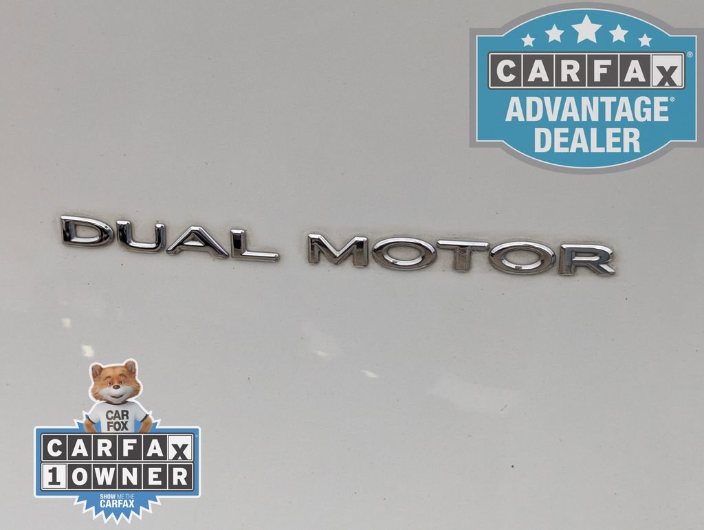 Used 2023 Tesla Model Y Performance AWD/4WD image 29