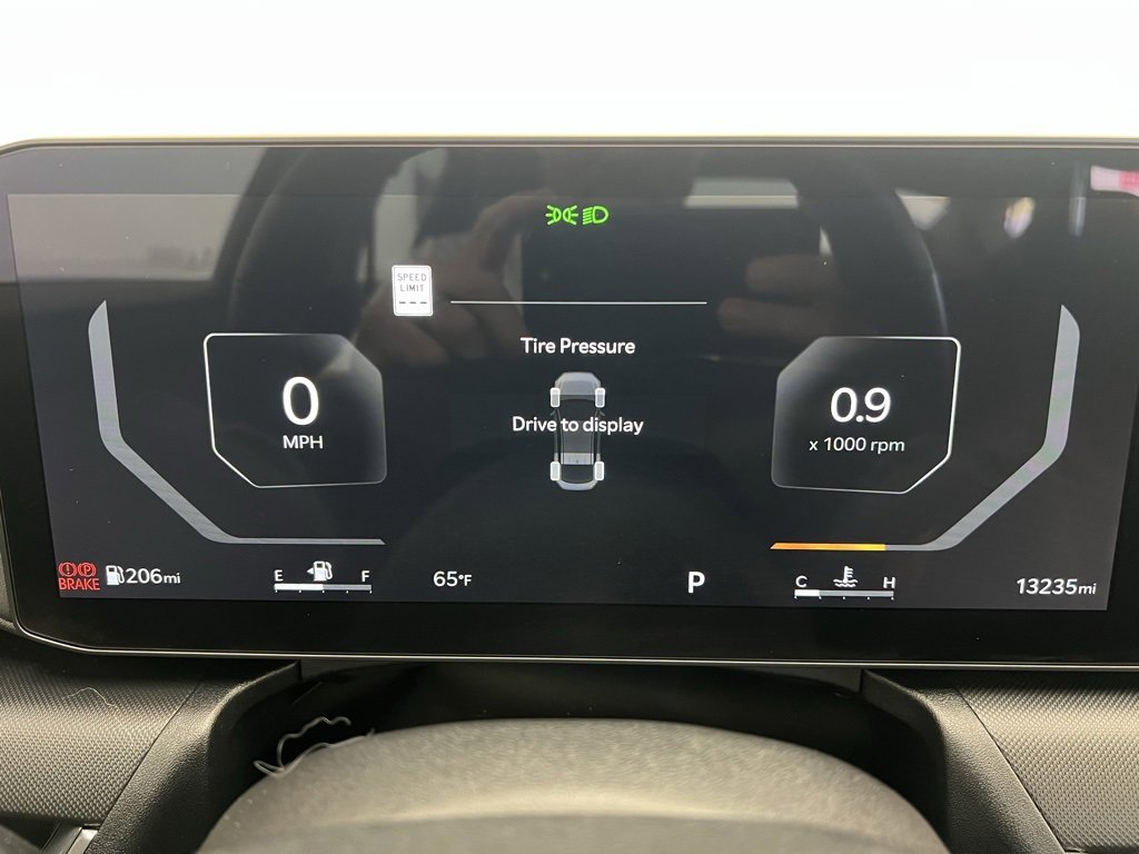 Used 2025 Kia K4 EX image 24