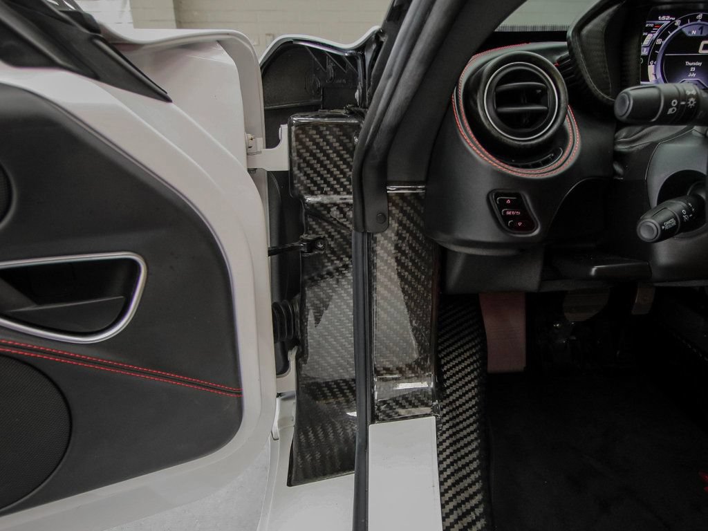 Used 2018 Alfa Romeo 4C Coupe w/ Coupe Track Package 1 RWD image 26