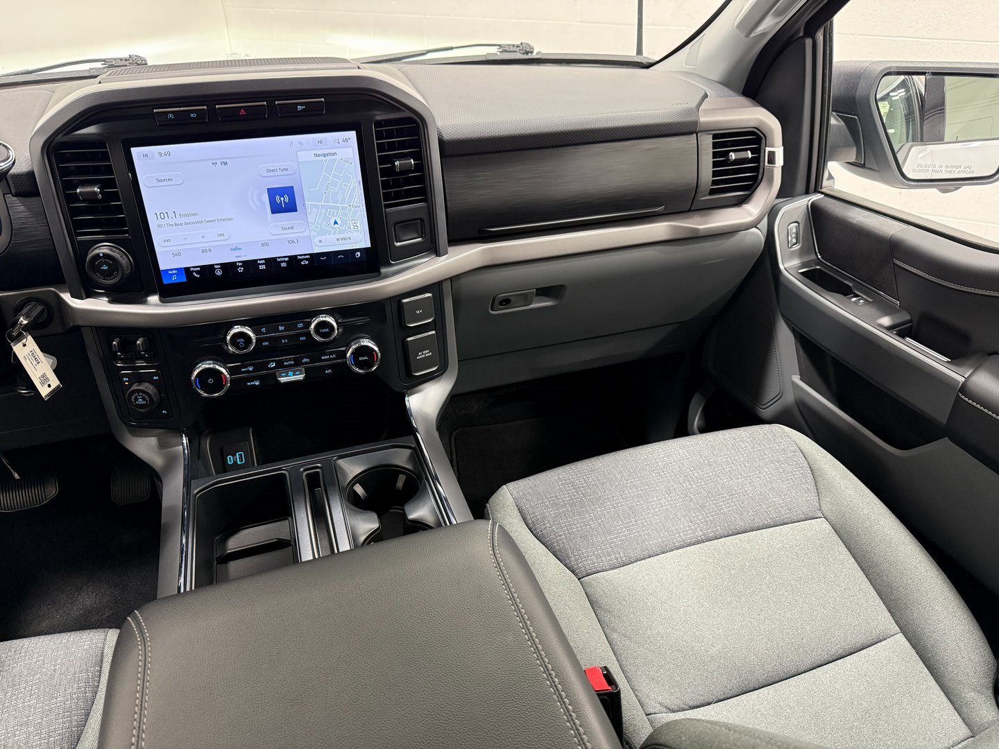 Used 2024 Ford F150 XLT w/ Mobile Office Package image 44