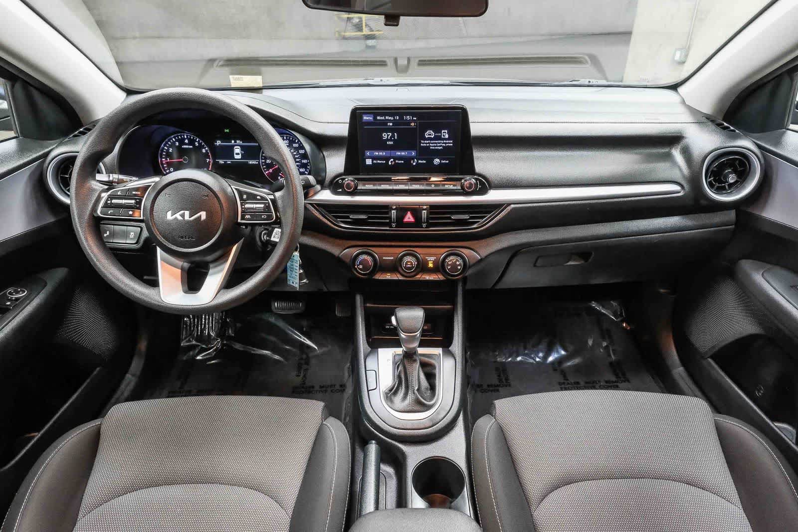 Used 2024 Kia Forte LXS w/ LXS Technology Package FWD image 15