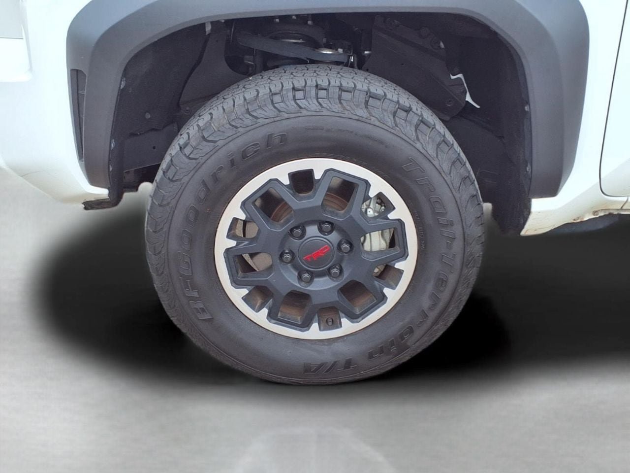 Used 2024 Toyota Tacoma TRD Off-Road AWD/4WD image 9