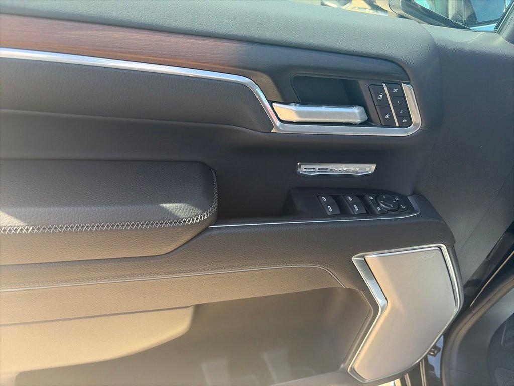 New 2026 GMC Sierra 1500 Denali AWD/4WD image 17