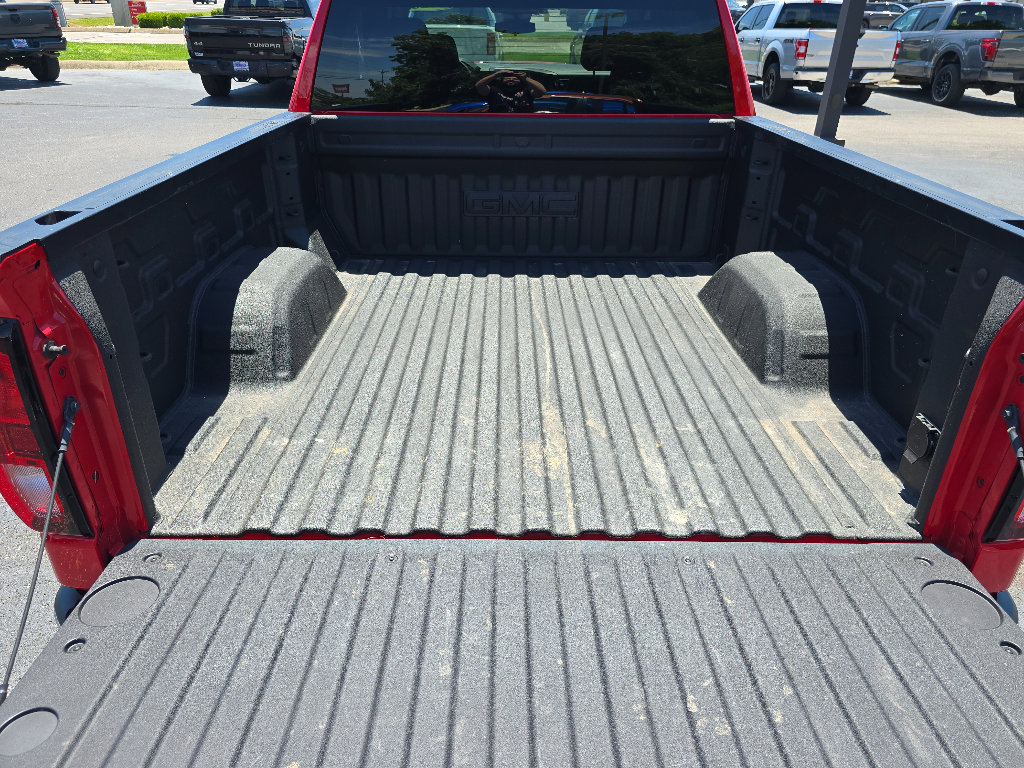 Used 2025 GMC Sierra 1500 SLE AWD/4WD image 16