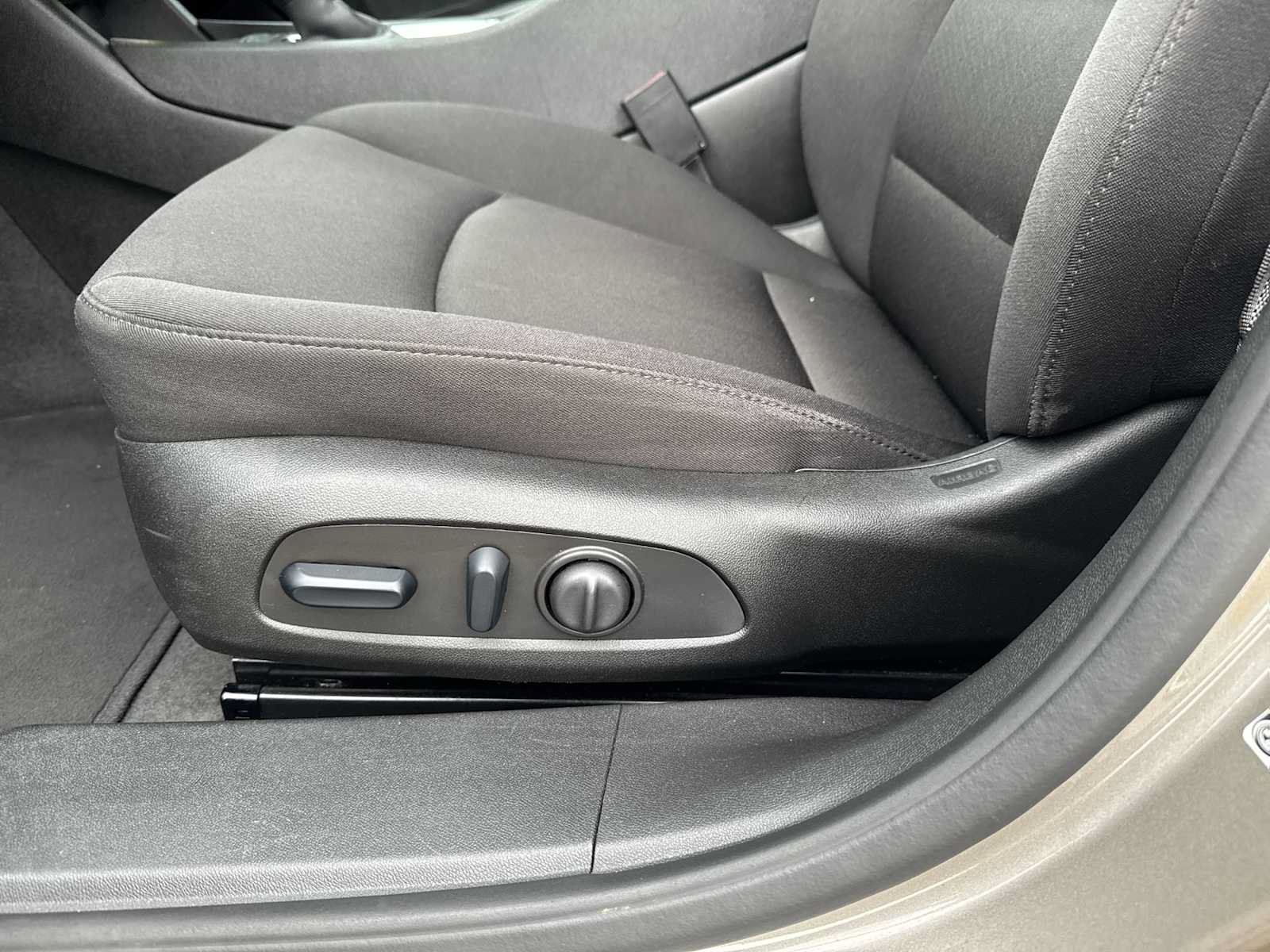 Certified 2024 Chevrolet Malibu LT FWD image 11