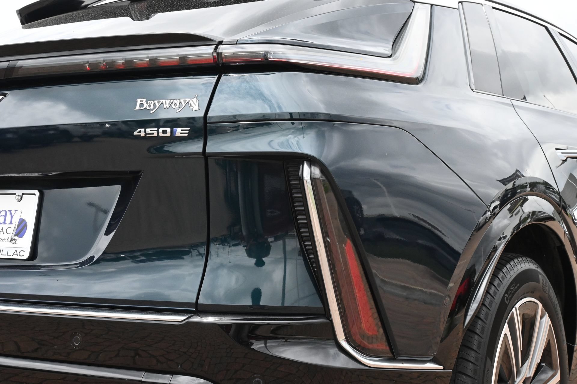 Used 2024 Cadillac Lyriq Luxury RWD image 22