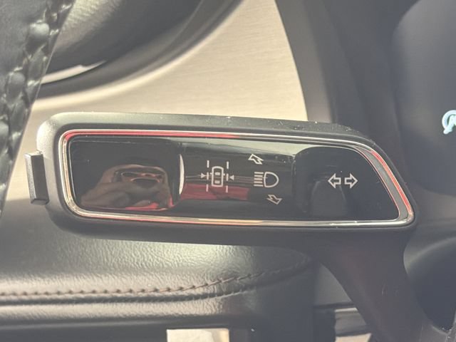 Used 2023 Lincoln Aviator AWD w/ Premium Package image 11