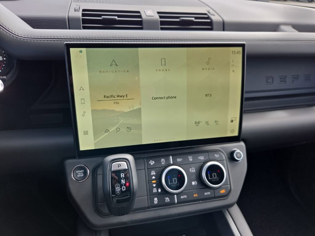 New 2026 Land Rover Defender 110 X-Dynamic SE AWD/4WD image 25