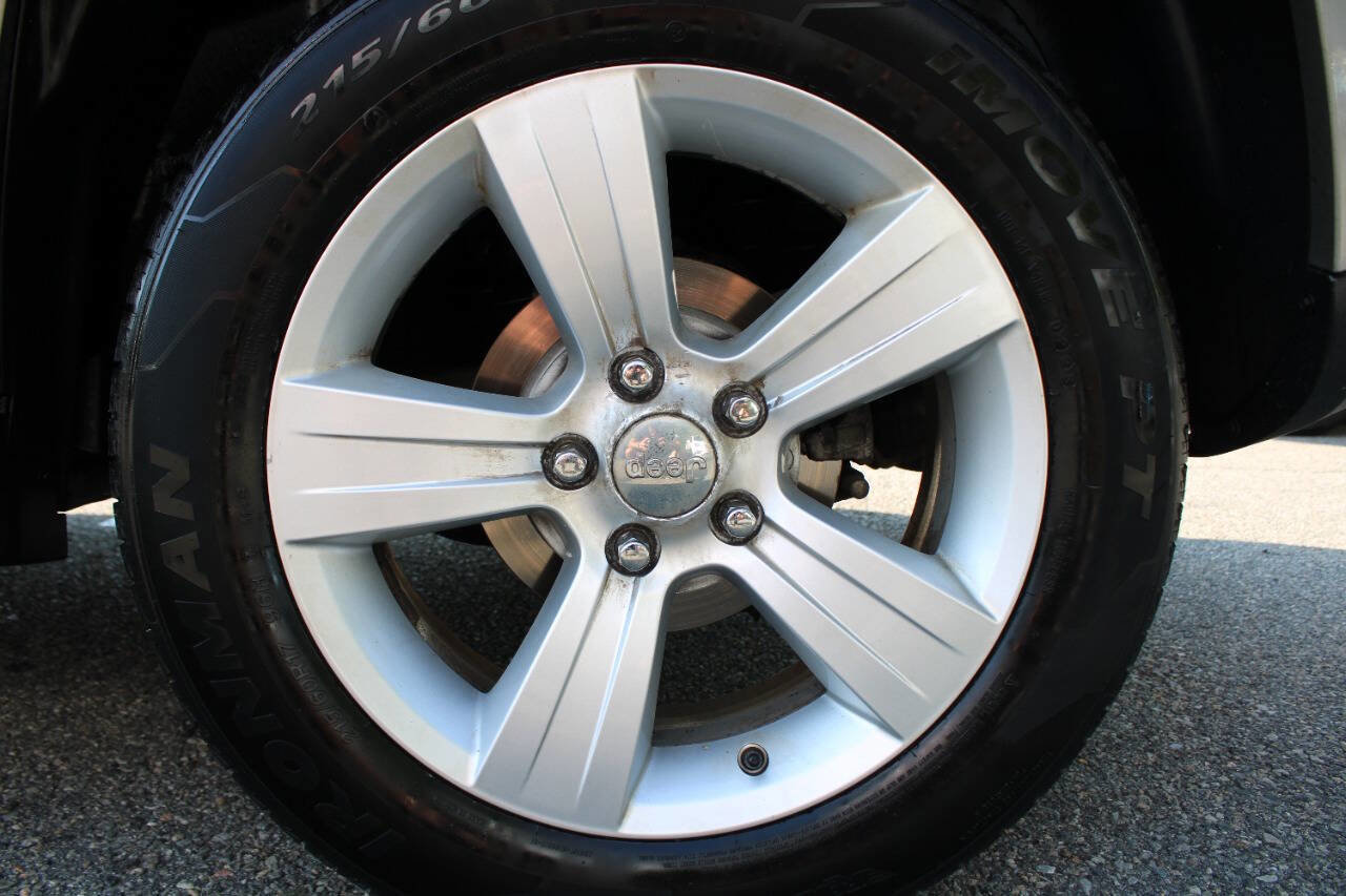 Used 2016 Jeep Compass Latitude image 20