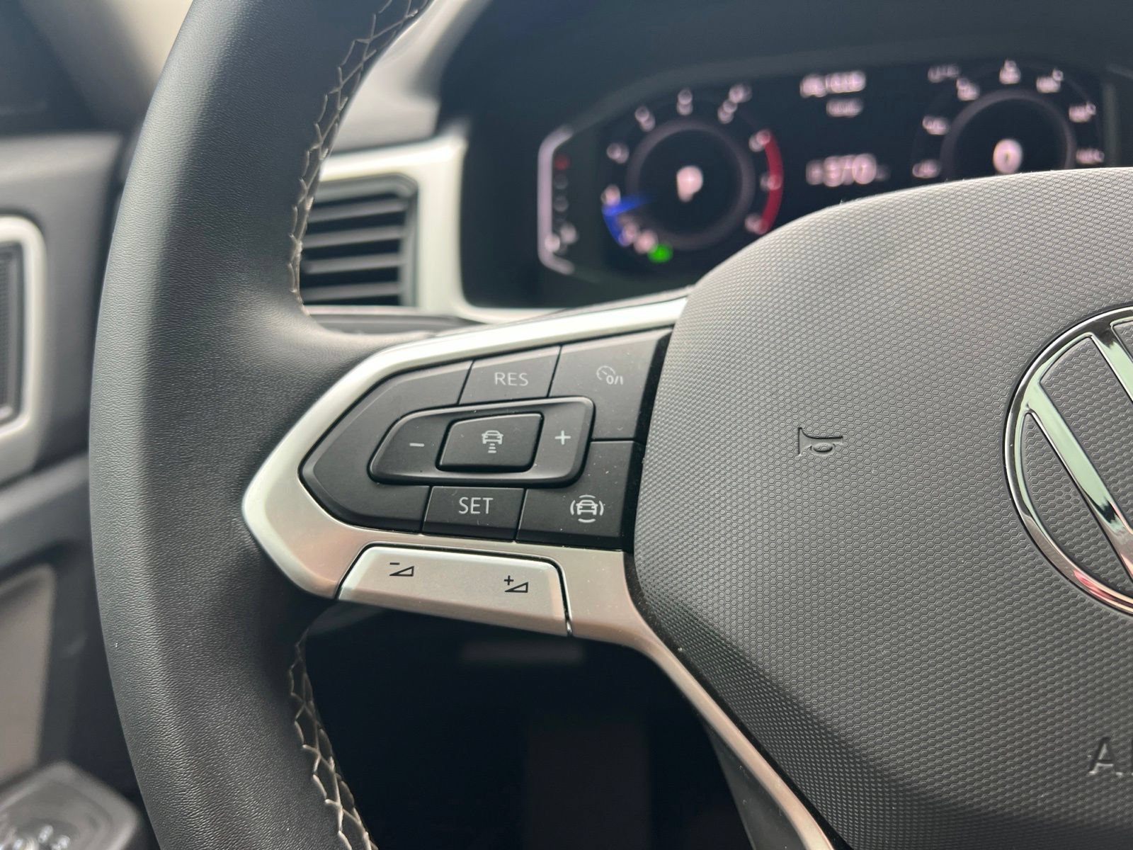 Used 2022 Volkswagen Atlas SE FWD image 20