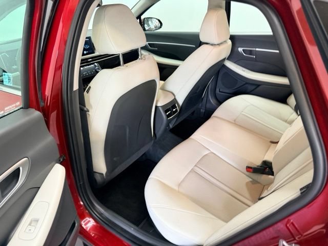 Used 2025 Hyundai Sonata SEL FWD image 32