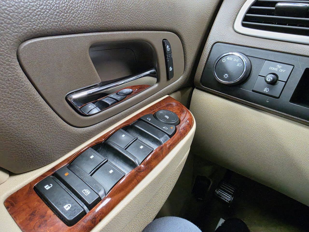 Used 2014 GMC Yukon XL SLT RWD image 20