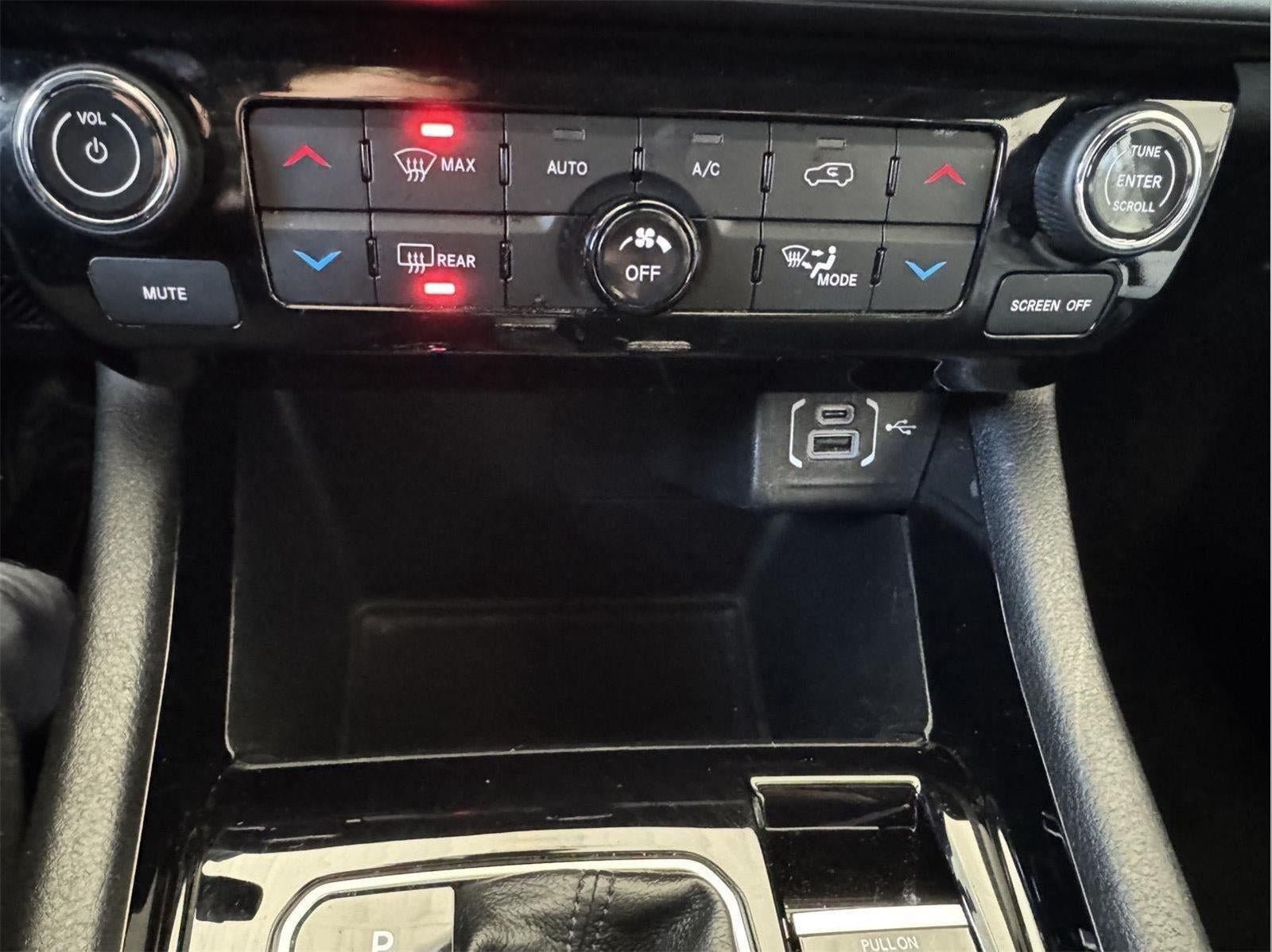 Used 2025 Jeep Compass Limited AWD/4WD image 37