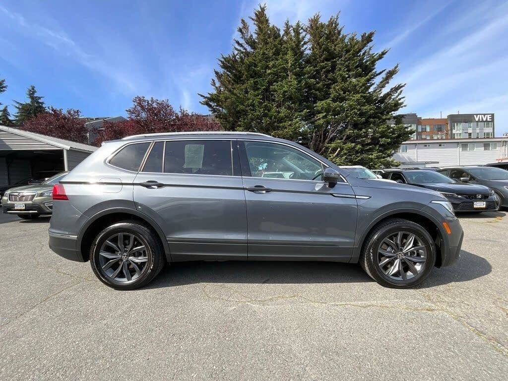 Certified 2023 Volkswagen Tiguan SE AWD/4WD image 9