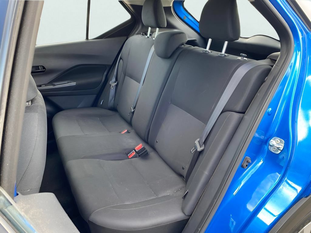 Used 2023 Nissan Kicks S FWD image 14