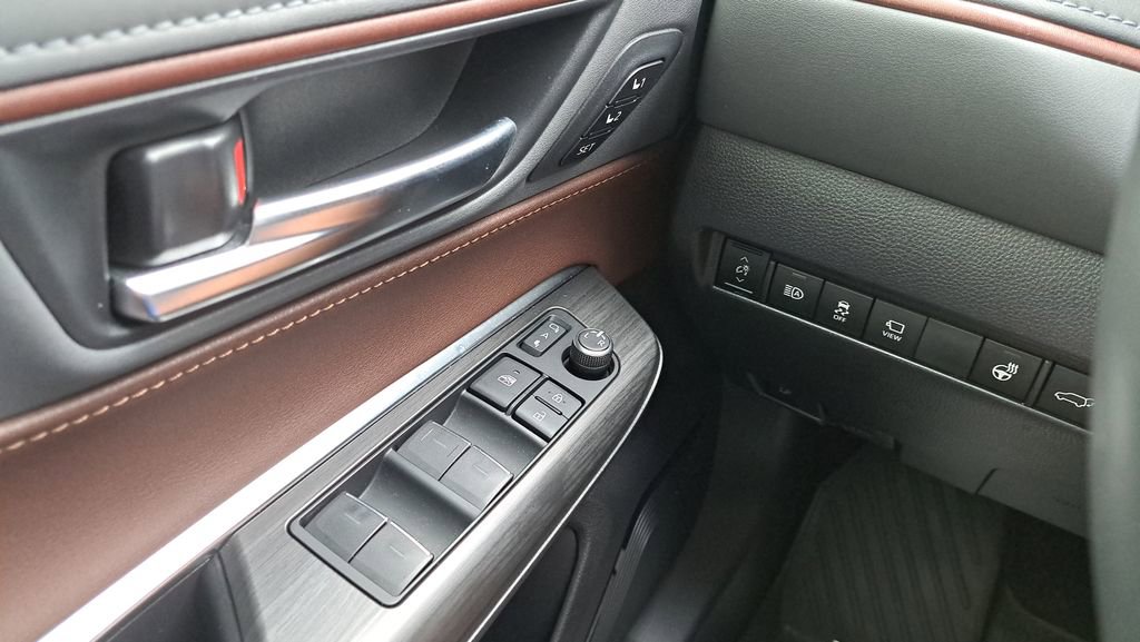 Certified 2021 Toyota Venza Limited w/ Advanced Technology Package image 24