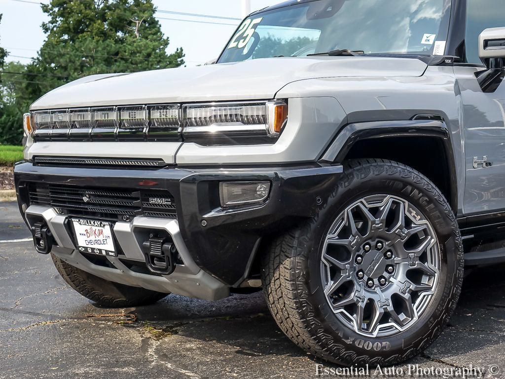 Used 2025 GMC Hummer EV 3X AWD/4WD image 3