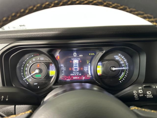 Used 2024 Jeep Wrangler Unlimited image 17