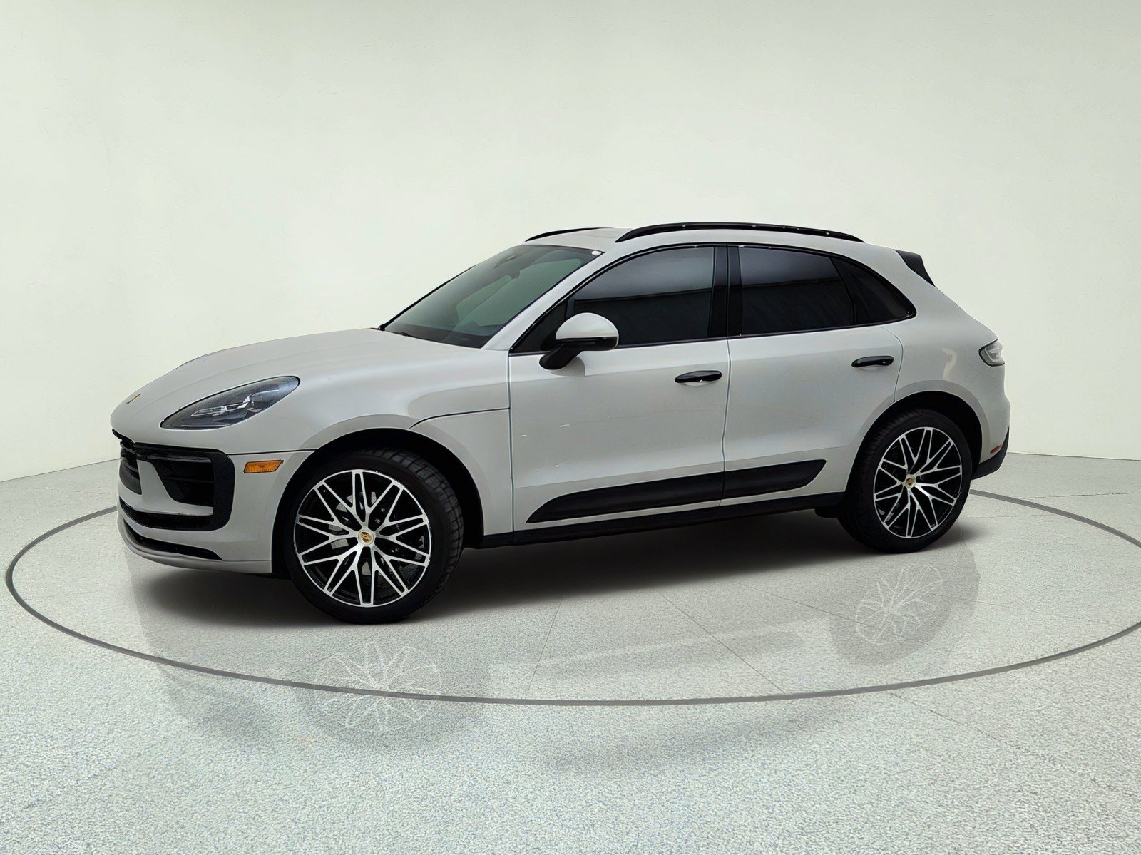 Used 2024 Porsche Macan S AWD/4WD image 15