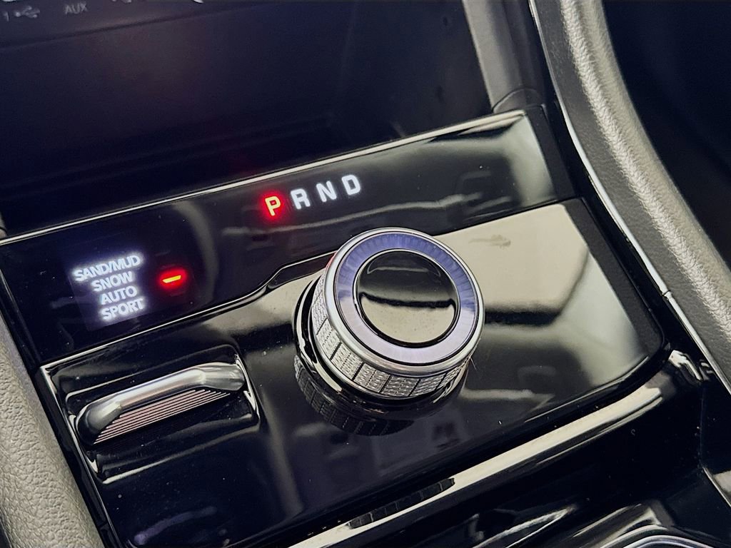 Certified 2023 Jeep Grand Cherokee Limited w/ Trailer Tow Prep Group (B) image 21