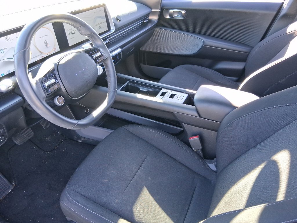 Used 2023 Hyundai Ioniq 6 SE RWD image 10