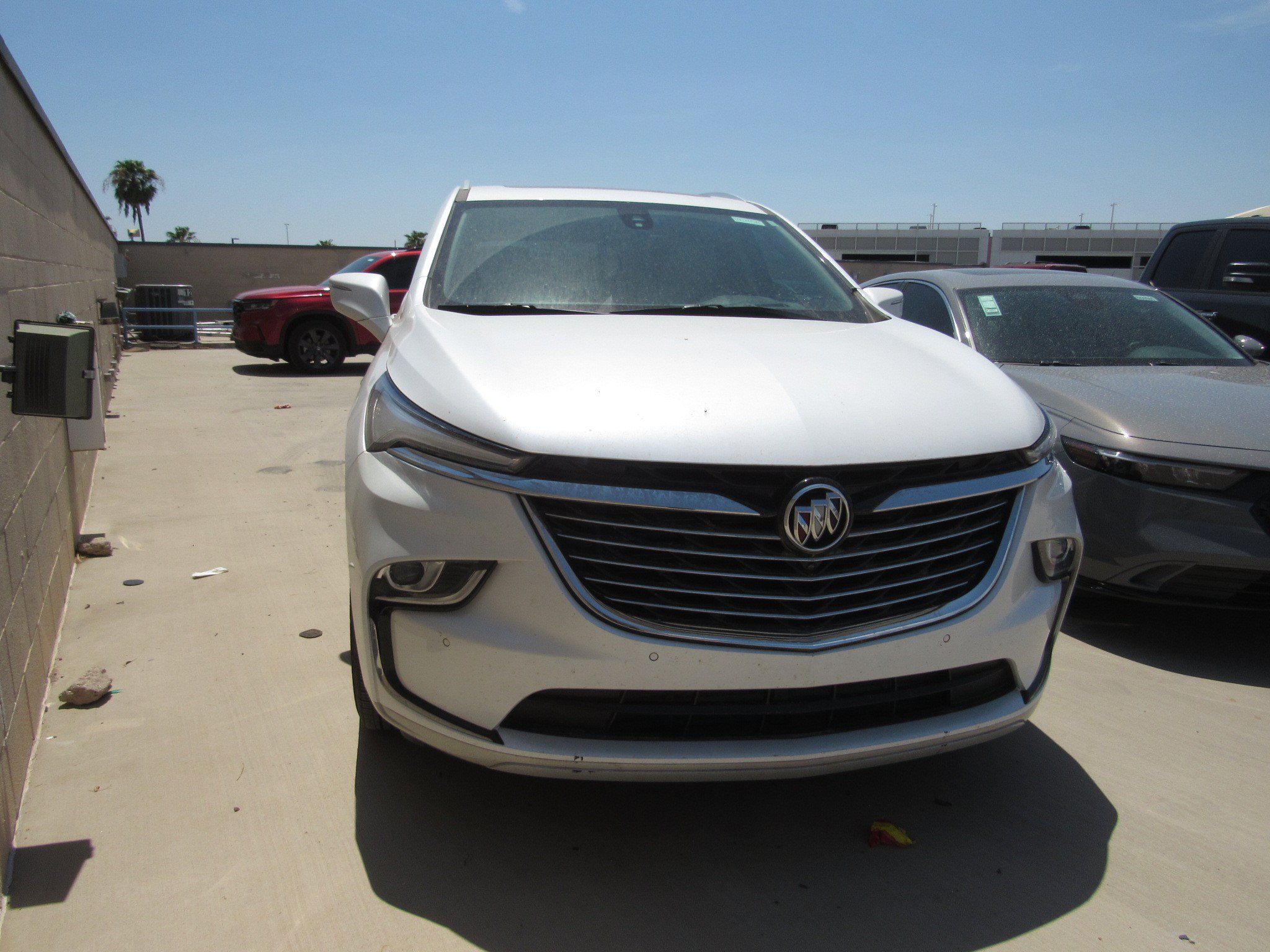 Used 2023 Buick Enclave Premium w/ Experience Buick Package FWD image 2