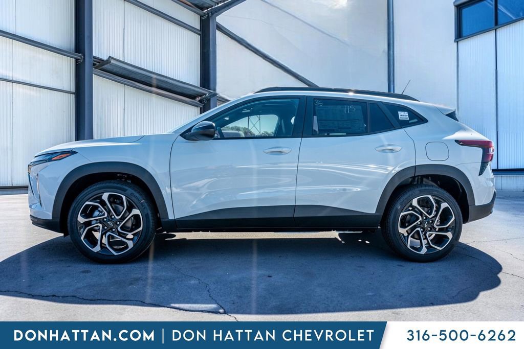 New 2026 Chevrolet Trax RS FWD image 2