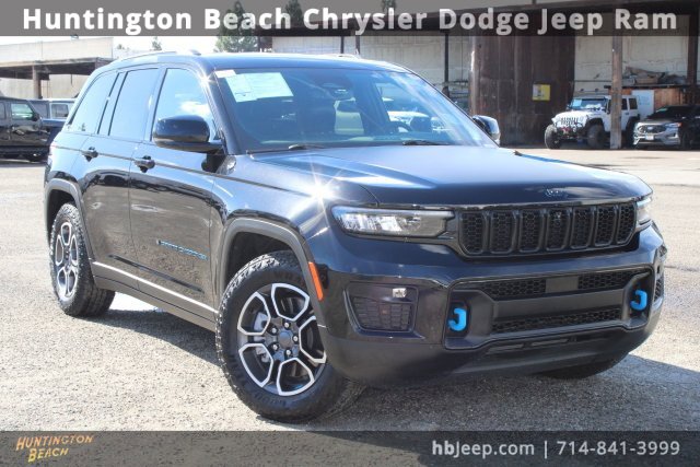 Used 2023 Jeep Grand Cherokee Trailhawk