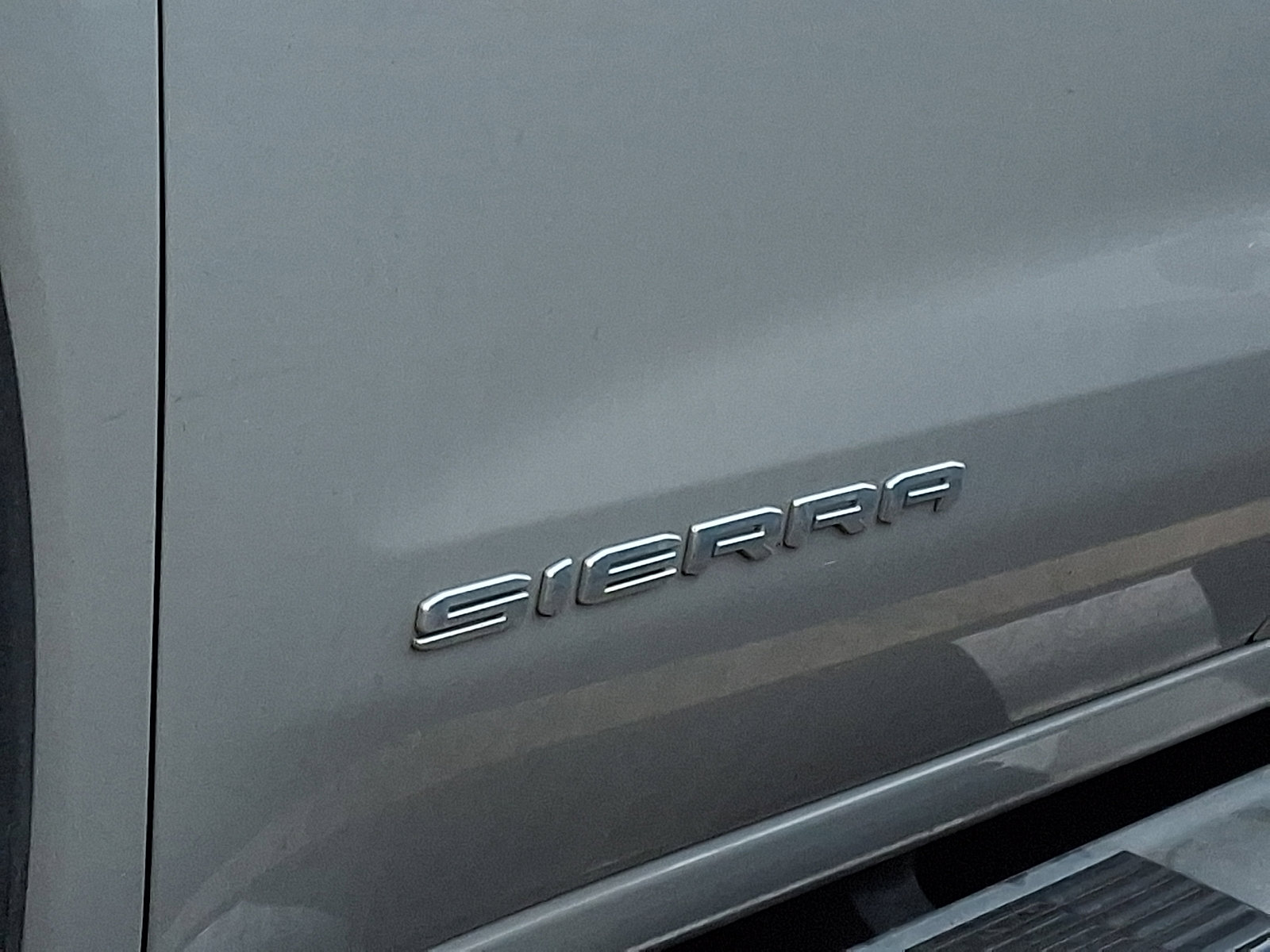 Used 2024 GMC Sierra 1500 Pro w/ Graphite Edition image 8