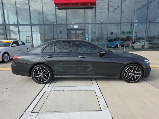 Used 2022 Mercedes-Benz E 350 Sedan image 3
