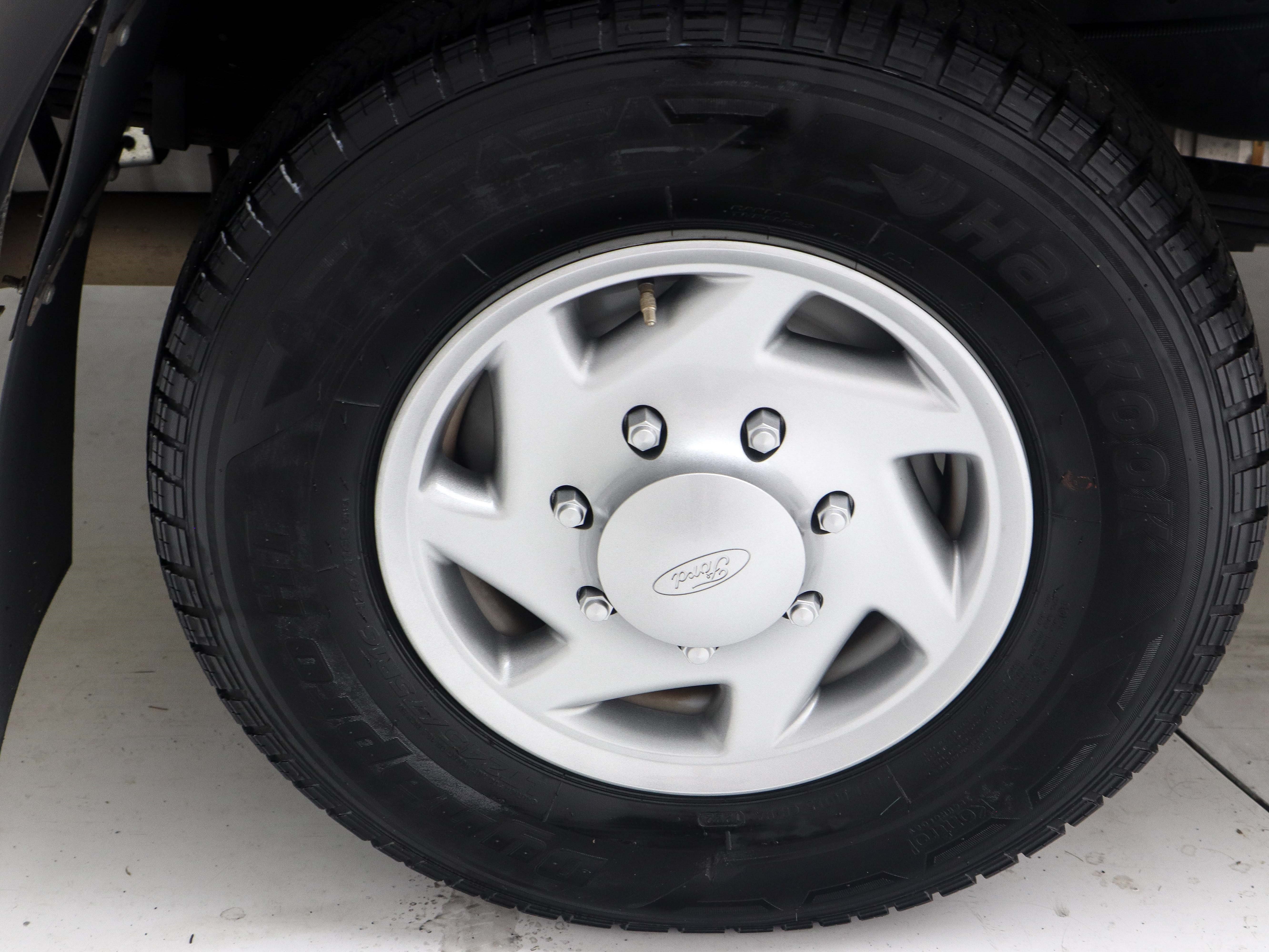 Used 2023 Ford E-350 and Econoline 350 Super Duty w/ Power Windows & Locks Group RWD image 27